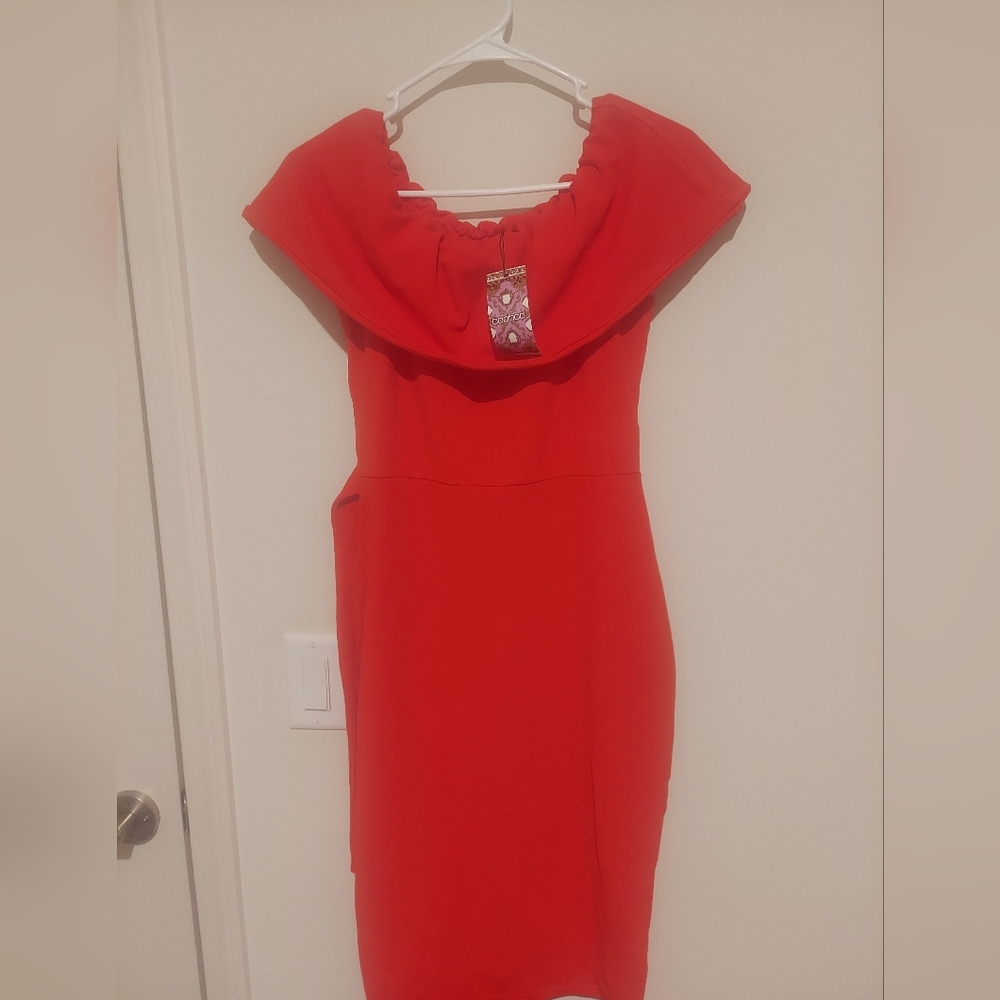 NWT On or Off The Shoulders Midi Dress Size 12